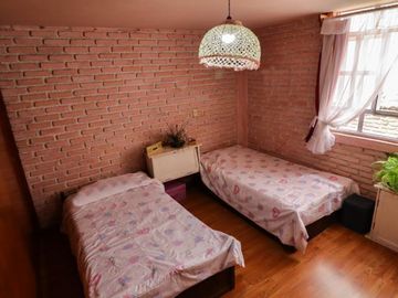FERRETERIA EXITOSA EN VENTA CON CASA ANEXA SOBRE AV. SIERVO DE LA NACIÓN, MORELIA.