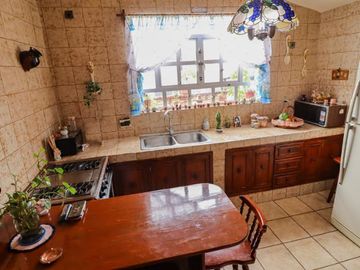 FERRETERIA EXITOSA EN VENTA CON CASA ANEXA SOBRE AV. SIERVO DE LA NACIÓN, MORELIA.