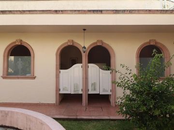 Edificio en venta en Morelia, Isaac Arriaga