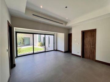 Casa en venta de un piso, zona exclusiva en Cd. Juarez