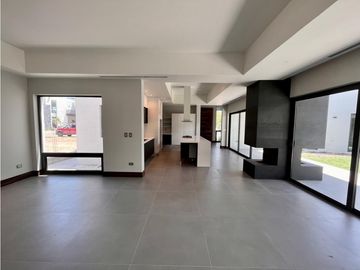 Casa en venta de un piso, zona exclusiva en Cd. Juarez