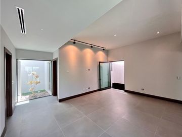 Casa en venta de un piso, zona exclusiva en Cd. Juarez
