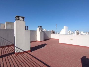 Venta/Financiación Departamento Un Dormitorio Categoria Cochera Opcional. Centro