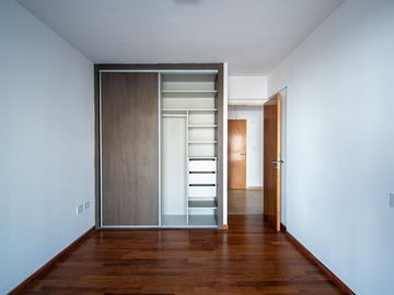 Venta/Financiación Departamento Un Dormitorio Categoria Cochera Opcional. Centro