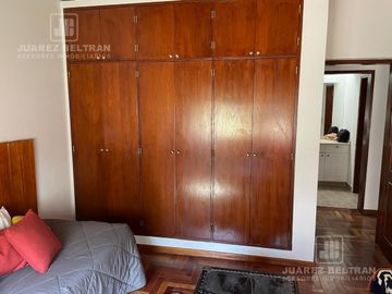 Venta - Casa de 3 dormitorios con cochera y pileta - Guayaquil 1010 - Villa Allende