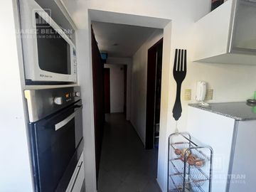 Venta - Casa de 3 dormitorios con cochera y pileta - Guayaquil 1010 - Villa Allende