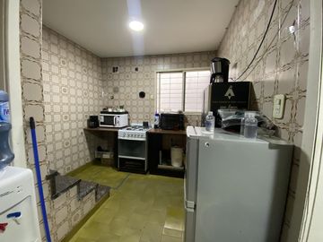 Casa-Terreno de 4 ambientes en Paternal