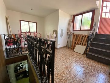 Casa-Terreno de 4 ambientes en Paternal