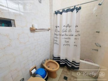 Casa 4 ambientes en venta en  Quilmes
