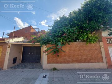 Casa 4 ambientes en venta en  Quilmes