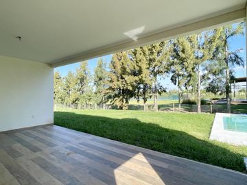 Casa en Venta en El Naudir - 6 ambientes - Piscina