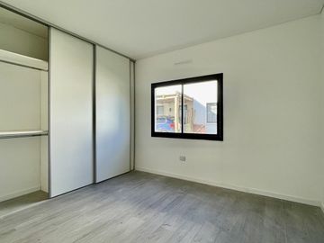 Casa en Venta en El Naudir - 6 ambientes - Piscina