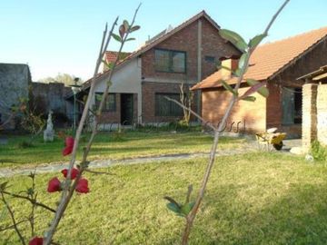 CHALET -LOTE 1060 m2