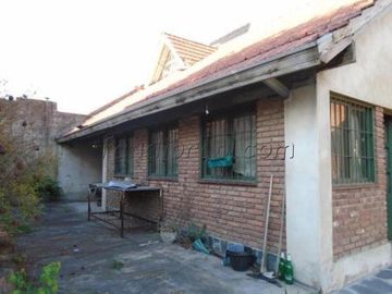 CHALET -LOTE 1060 m2