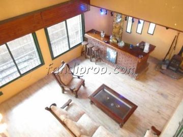 CHALET -LOTE 1060 m2