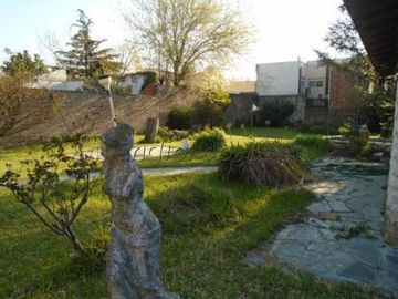 CHALET -LOTE 1060 m2