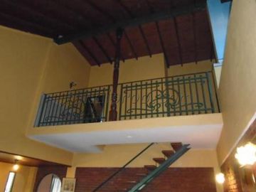 CHALET -LOTE 1060 m2