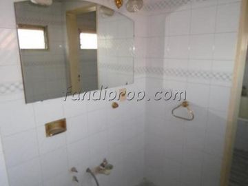 CHALET -LOTE 1060 m2