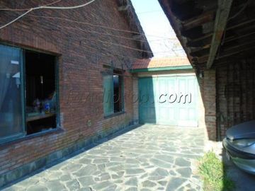 CHALET -LOTE 1060 m2