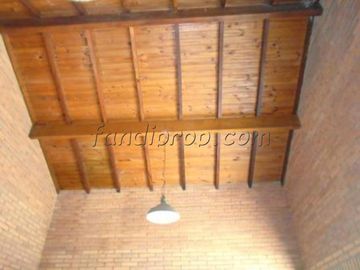 CHALET -LOTE 1060 m2