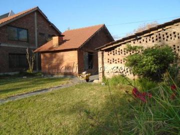 CHALET -LOTE 1060 m2