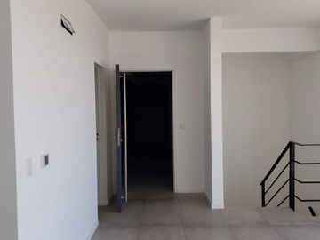 VENTA DEPARTAMENTO  DUPLEX 4 AMBIENTES  2 COCHERAS  VICENTE LOPEZ AL RIO