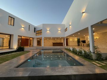 CASA EN VENTA MÉRIDA, ALTABRISA