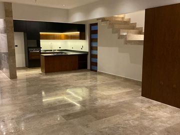 CASA EN VENTA EN MÉRIDA, PASEOS COUNTRY