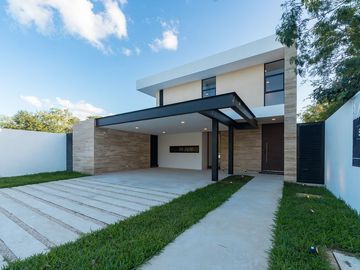 CASA EN VENTA MÉRIDA, AL NORTE DE LA CIUDAD CON SISTEMA INTELIGENTE