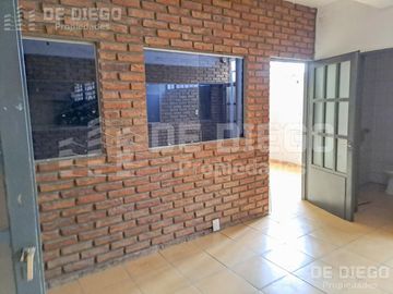 VENTA CON RENTA Nave industrial 1200 M2 con gas industrial - Florida Oeste