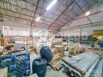 VENTA CON RENTA Nave industrial 1200 M2 con gas industrial - Florida Oeste