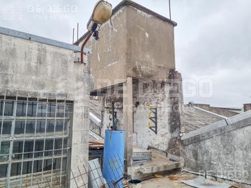 VENTA CON RENTA Nave industrial 1200 M2 con gas industrial - Florida Oeste