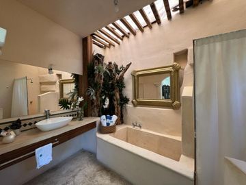 CASA EN VENTA MERIDA DE UNA PLANTA EN EL CENTRO DE LA CIUDAD