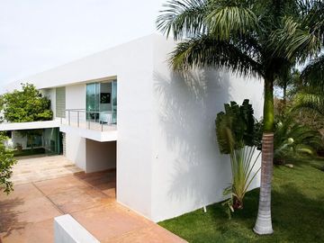 CASA EN VENTA MÉRIDA, AL NORTE DE LA CIUDAD CHOLUL ZONA DE PLUSVALIA Y SERVICIOS