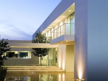 CASA EN VENTA MÉRIDA, AL NORTE DE LA CIUDAD CHOLUL ZONA DE PLUSVALIA Y SERVICIOS