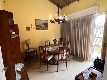 Casa en Témperley Este