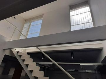 Loft de 221 m2. En Casco Histórico. IDEAL PARA RENTA.