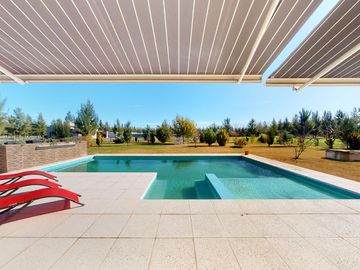 Casa en Countries/B.Cerrado (La Plata)