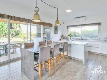 Venta Casa 4 dormitorios Kentucky Funes