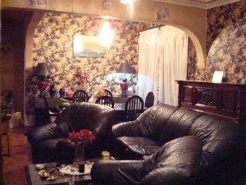 Chalet 3 dorm c/garage y fondo libre. Banfield Este.