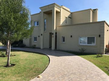 Casa Venta Escobar Canton a la laguna