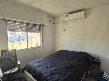 Venta PH 4 ambientes con patio en Wilde