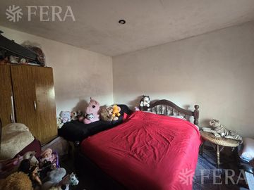 Venta PH 4 ambientes con patio en Wilde