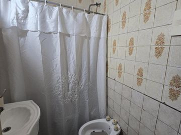 Venta PH 4 ambientes con patio en Wilde