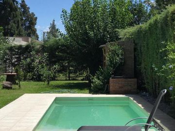 Casa de 3 dormitorios- con pileta - Aldea