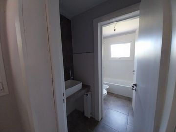Venta Casa Tipo ph, 4 Amb, 125 m2, 500 m2 de Lote, Financiación, Traful 100, Bº Epulafquen, Villa la Angostura