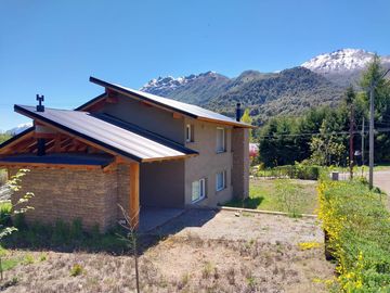 Venta Casa Tipo ph, 4 Amb, 125 m2, 500 m2 de Lote, Financiación, Traful 100, Bº Epulafquen, Villa la Angostura