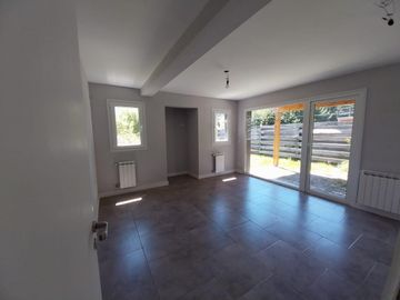 Venta Casa Tipo ph, 4 Amb, 125 m2, 500 m2 de Lote, Financiación, Traful 100, Bº Epulafquen, Villa la Angostura