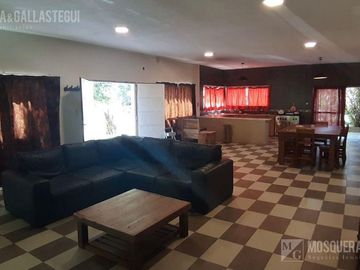 Casa en venta en Cumbre de Rosas
