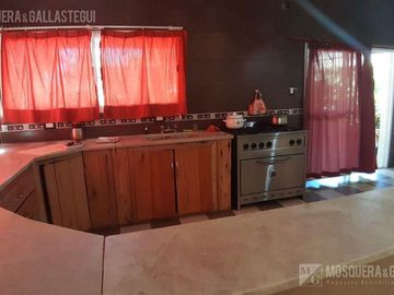 Casa en venta en Cumbre de Rosas